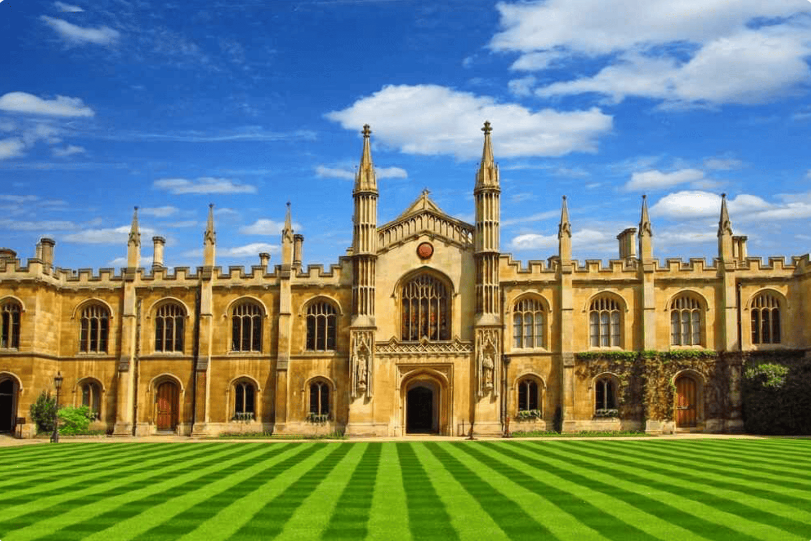Higher Education in the UK & Ireland: A Complete Guide for International Students